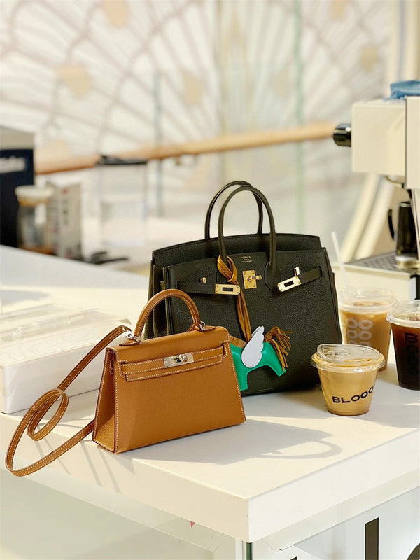 Poised handbag styled for everyday wear
