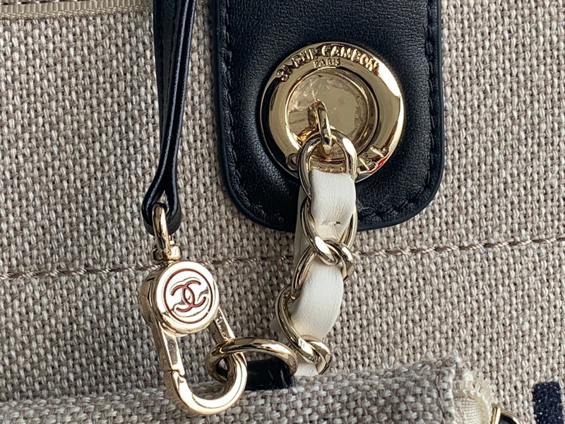  handbag, versatile everyday style, image 2