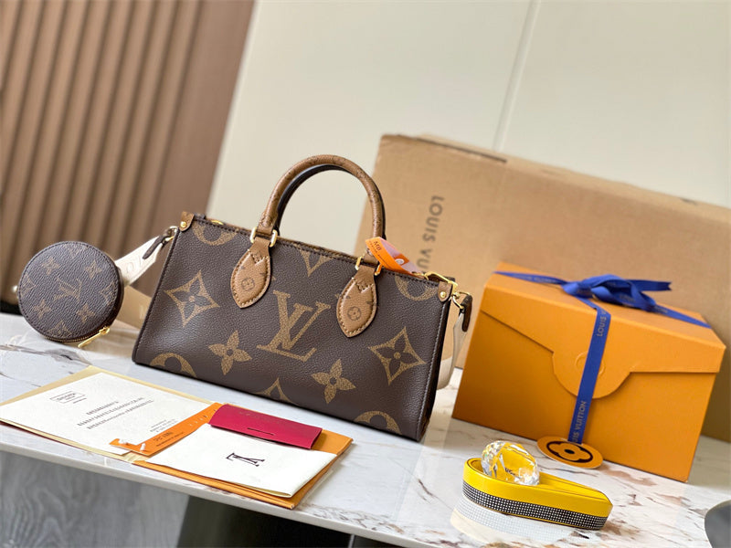  Elegant structured bag front view
