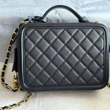 Zivas Charm Modern Minimalist Look Everyday Handbag (Elevated Daily Companion) – Front View 2