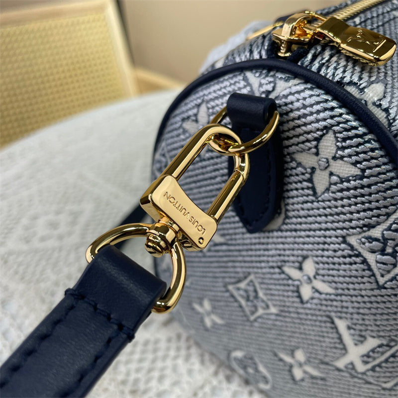  top-handle bag interior and compartment view 9