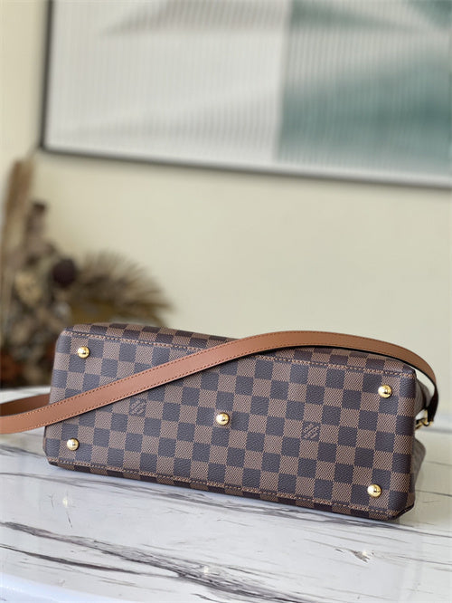  Statement handbag front view 7
