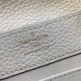  Tailored top-handle bag front view 13
