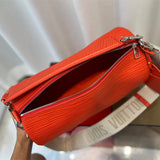  Everyday tote bag carried on shoulder 16