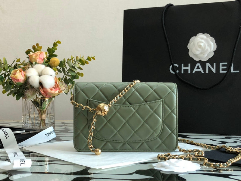  women's handbag, mid design, view 2