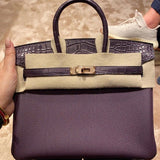  Essential top-handle bag front view 7