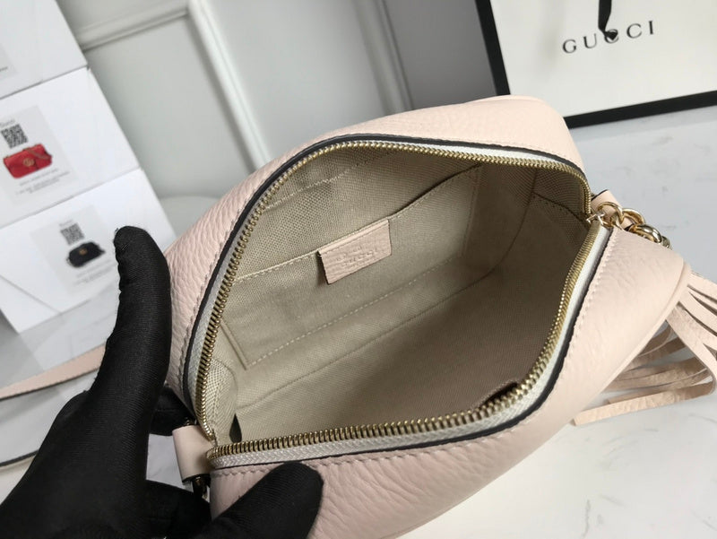 Close-up detail of everyday-luxe structured women's handbag – women's everyday handbag