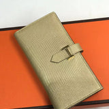 Interior view of effortless premium bag