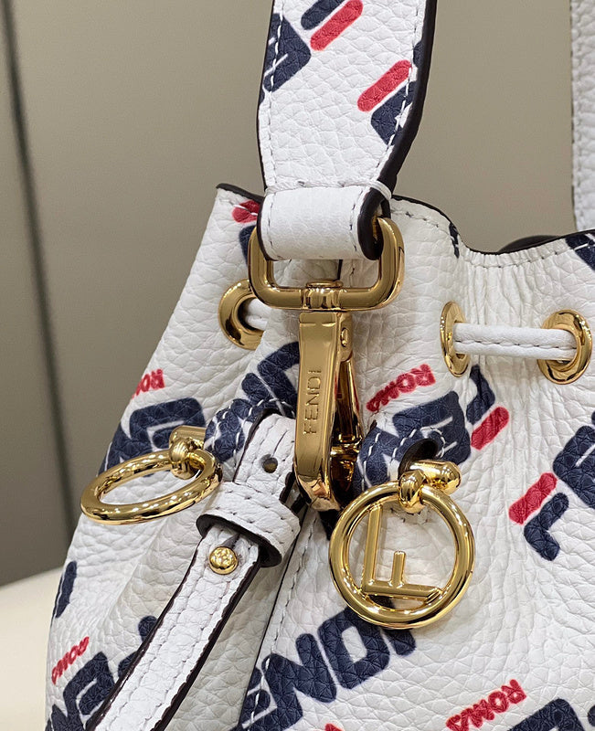 Ziva's Charm handbag – interior view (12cm*18cm*10cm)
