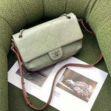  spacious purse view 5