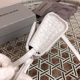 Handle and strap detail of premium chic women's handbag – women's premium purse