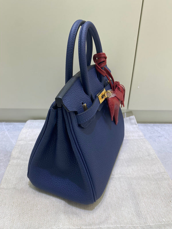 Close-up detail of effortless bag design