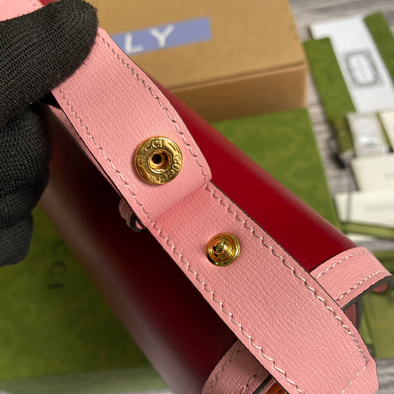 Handle and strap detail of premium signature women's handbag – women's luxury handbag