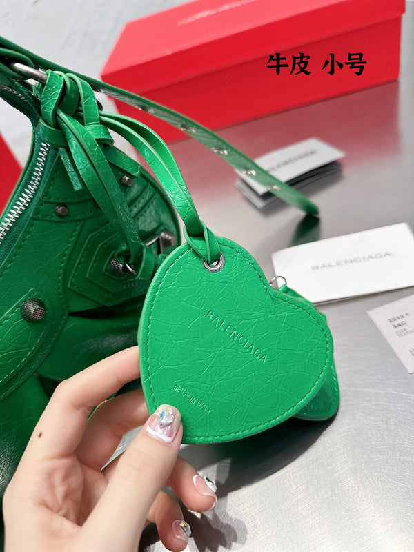 Ziva's Charm handbag – back view (one versatile size)