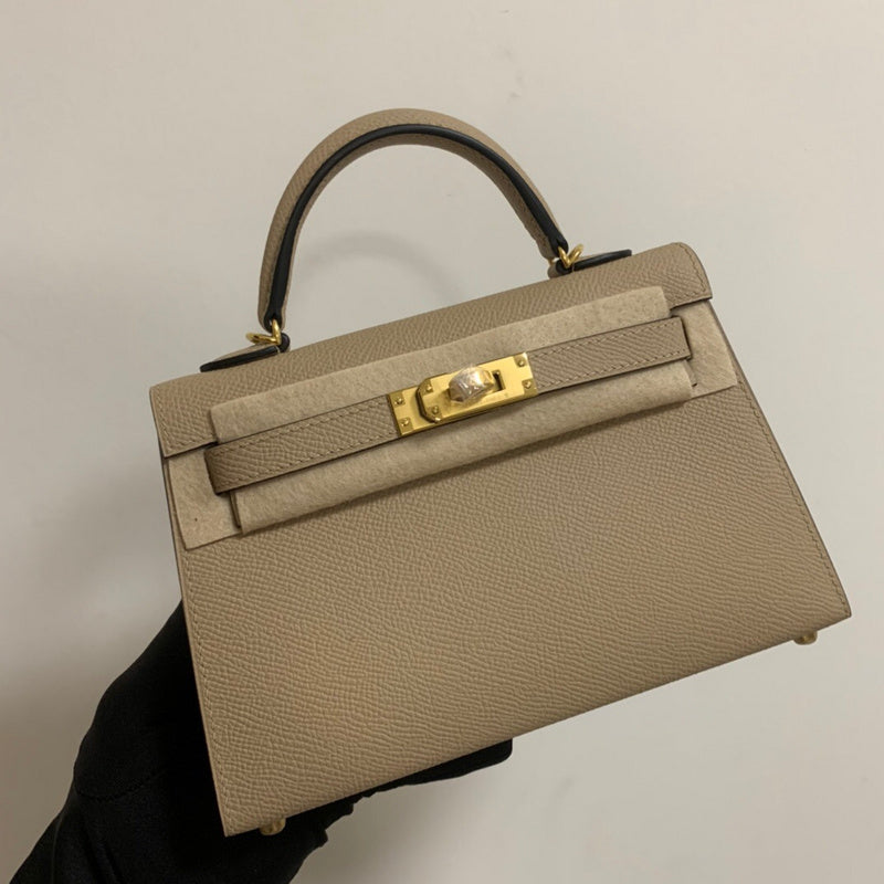 Smart bag shown from front angle