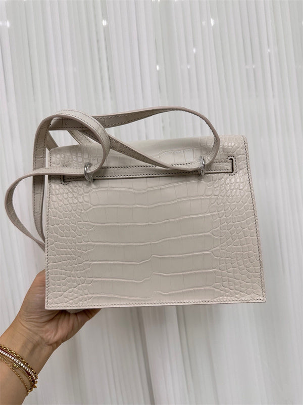  structured tote bag detail view showing craftsmanship