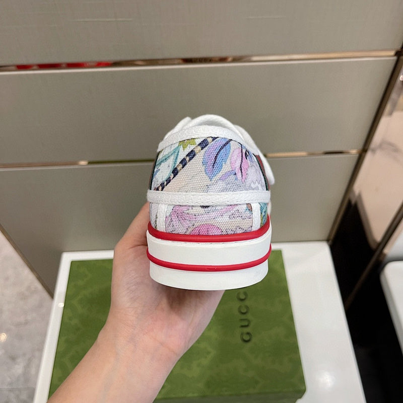 Gucci neutral cream luxury sneakers view 5 minimalist modern build