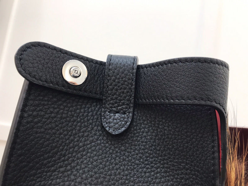 Ziva's Charm handbag – back view (Standard Size)