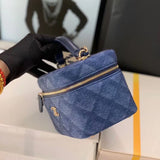 Zivas Charm Refined Structure Designer Handbag (Signature Shape & Finish) – Close-Up Detail