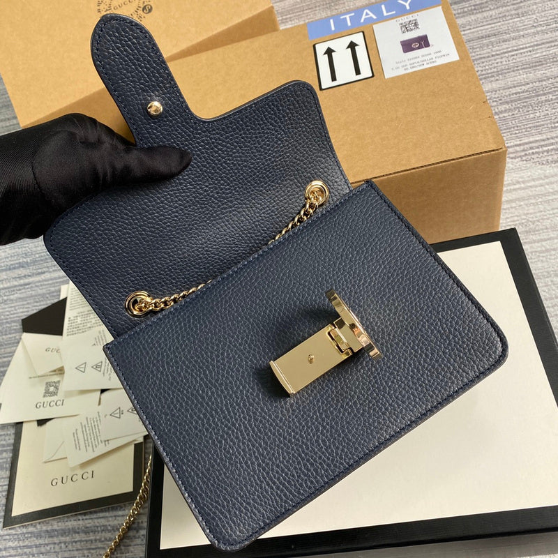 Interior view of elevated classic women's handbag – women's everyday handbag