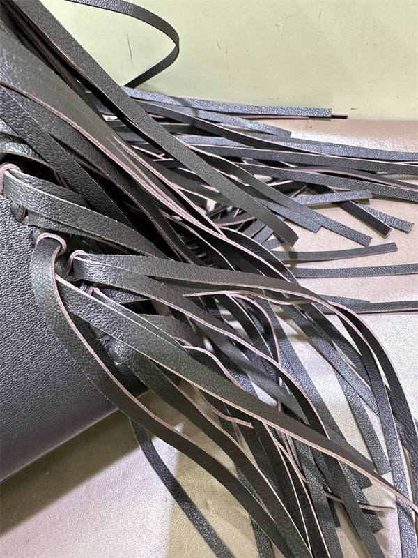  satchel close-up of hardware and finish