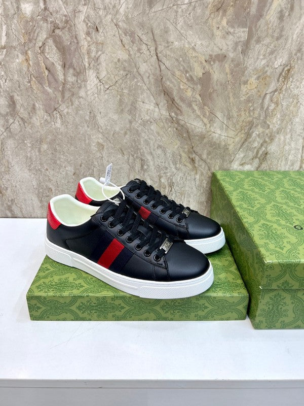 Gucci all-black luxury sneakers view 7 everyday casual design