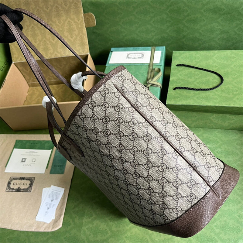 Handle and strap detail of everyday-luxe sleek women's handbag – women's luxury accessory
