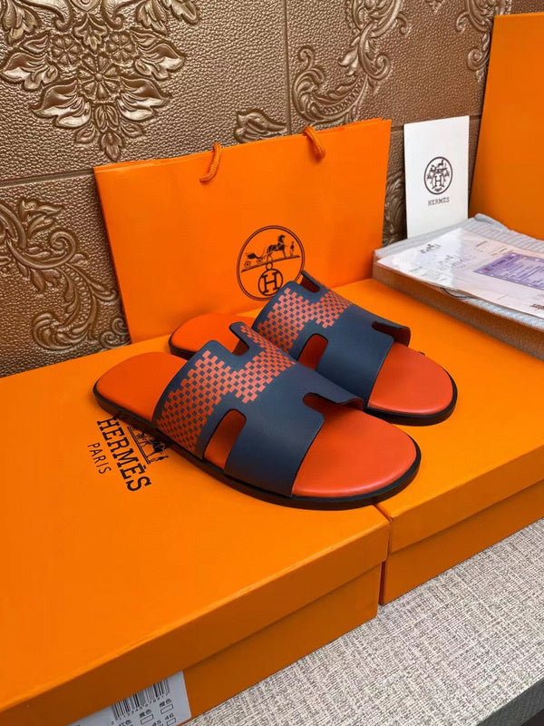 Hermes shoes Style 028 - logo and branding close-up