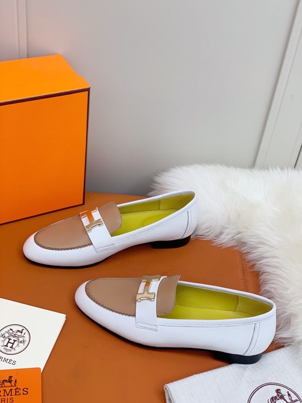 Hermes shoes Style 387 - texture and material detail