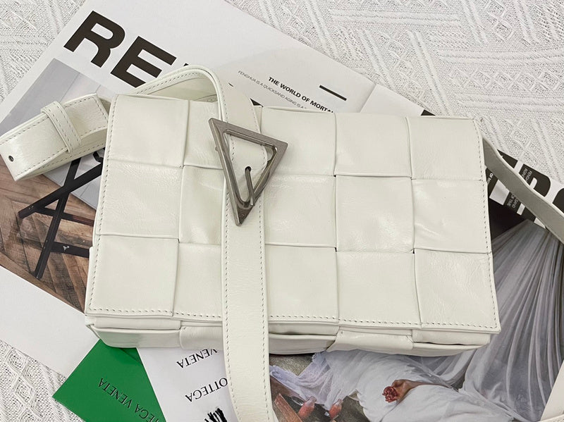 Elegant Vegan Leather Handbag - Chic Everyday Appeal | Women's Everyday Carry Handbag #1645 - front view (image 1) of designer-inspired handbag