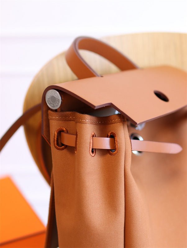  crossbody bag interior and compartment view 15