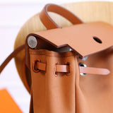  crossbody bag interior and compartment view 15