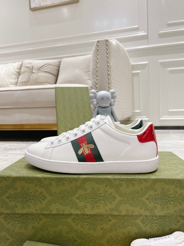 Gucci two-tone luxury sneakers view 9 breathable knit upper