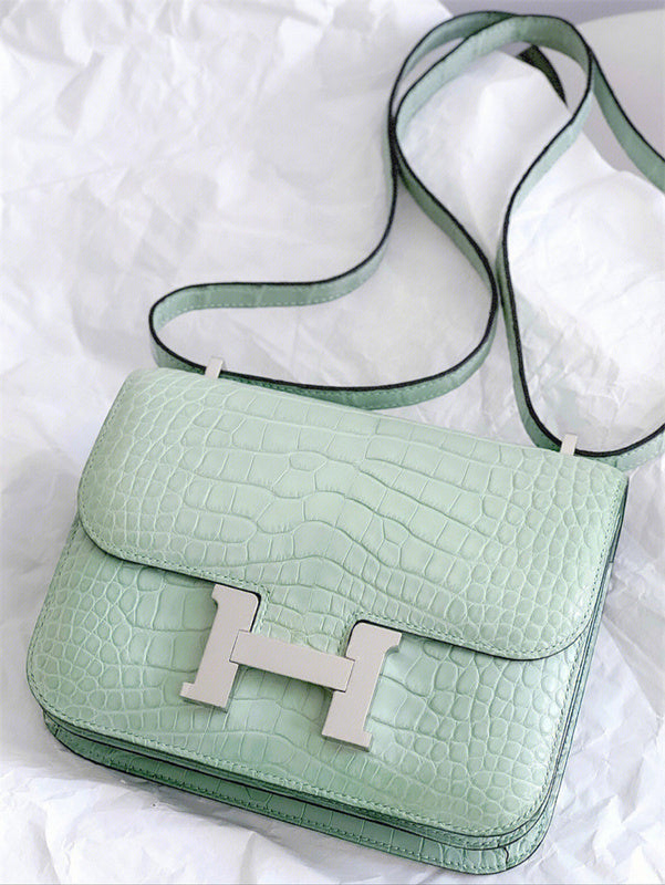 Minimalist handbag styled for everyday wear