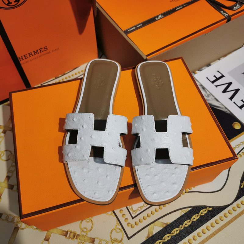 Hermes sandals Style 123 - back heel detail