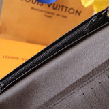  Essential shoulder bag carried on shoulder 10