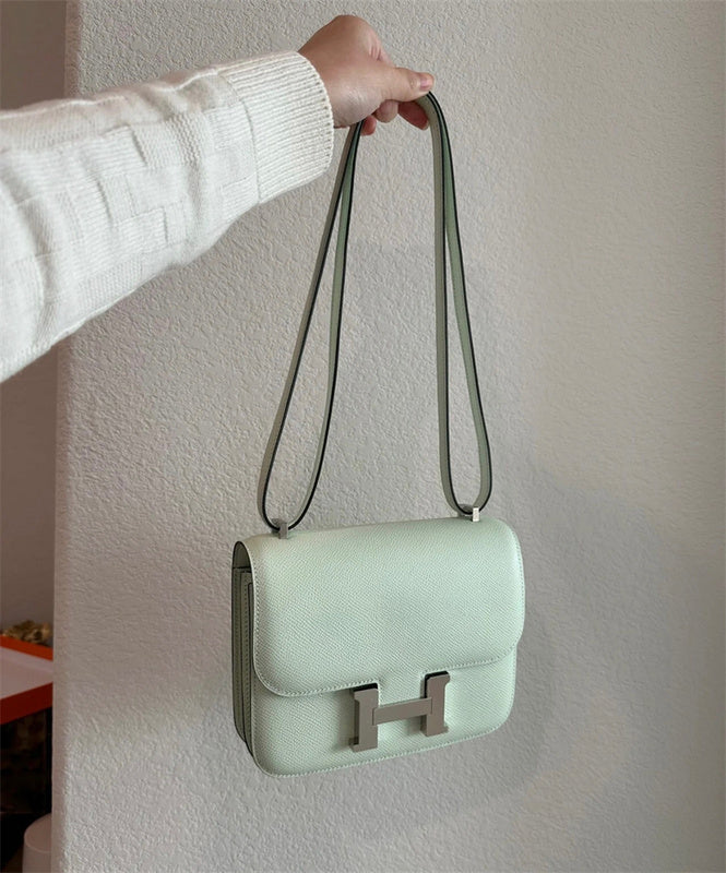  Tailored structured bag carried on shoulder