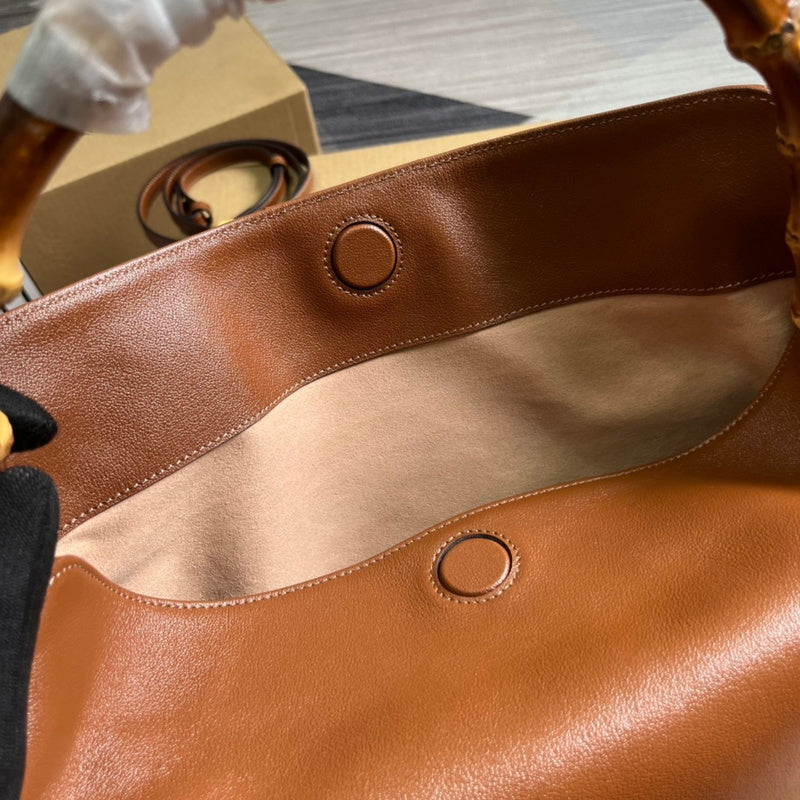 Close-up detail of structured everyday-luxe women's handbag – women's luxury accessory