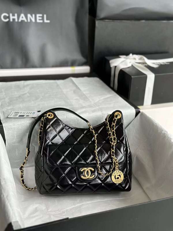 Zivas Charm Modern Minimalist Look Everyday Handbag (Versatile Style Statement) – Front View