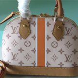  crossbody bag close-up of hardware and finish