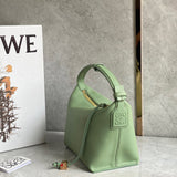Ziva's Charm handbag – close-up view (20.5cm*17cm*12.5cm)