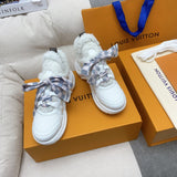 Louis Vuitton shoes Style 322 - side profile detail (alternate angle)