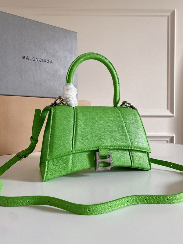 Zivas Charm Effortless Sophistication Premium Handbag (Premium Everyday Carry) – Lifestyle Shot