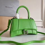 Zivas Charm Effortless Sophistication Premium Handbag (Premium Everyday Carry) – Lifestyle Shot