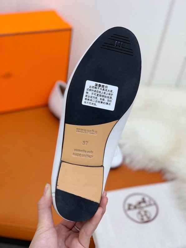 Hermes shoes Style 396 - additional angle view