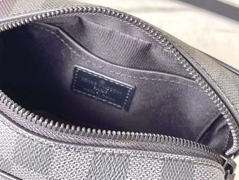 Front view of chic signature women's handbag – women's luxury handbag