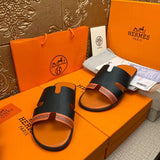 Hermès Black Classic Ballet Flats - Toe Detail View