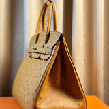  essential carryall bag styled with outfit 18