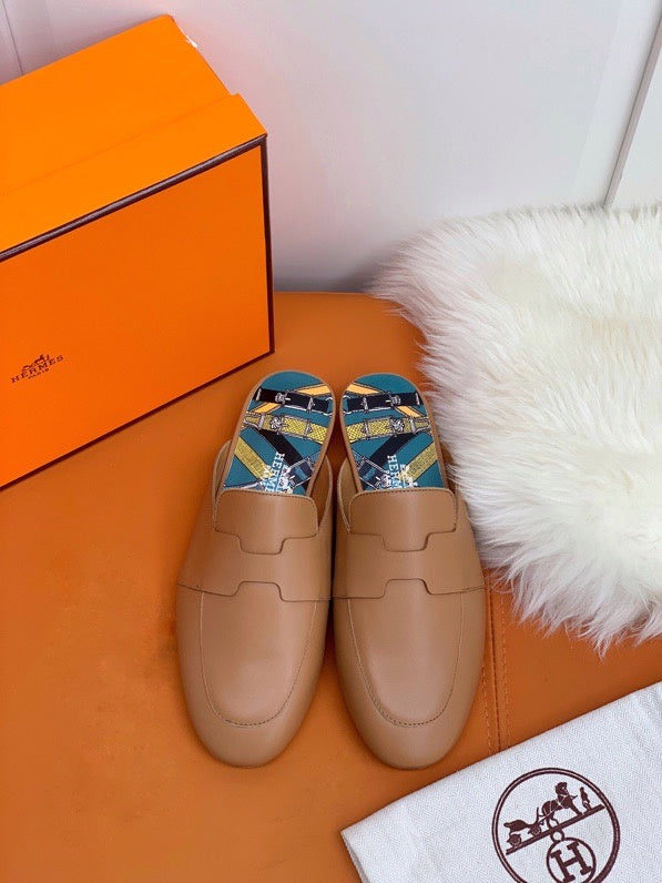Hermes shoes Style 394 - back heel detail