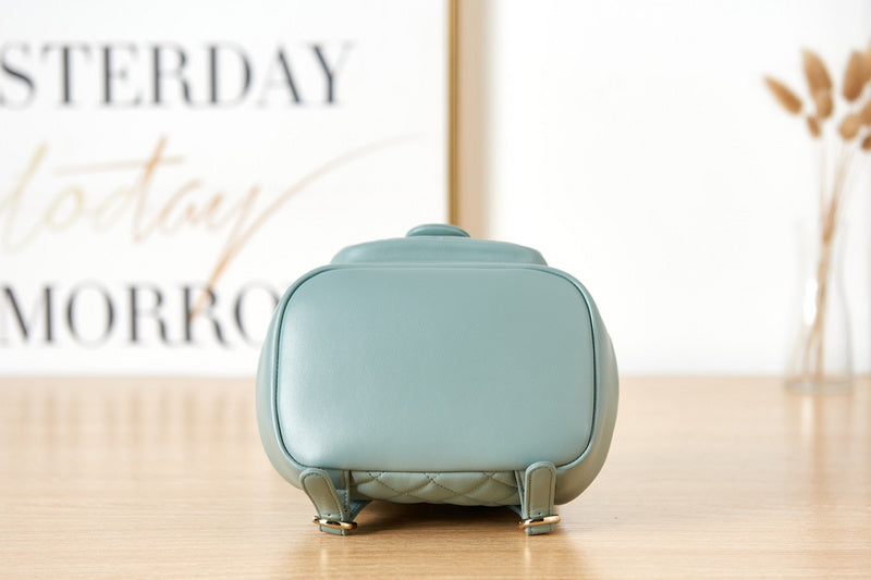 Zivas Charm Versatile Design Designer Handbag (Designer-Inspired Craftsmanship) – Styled Look